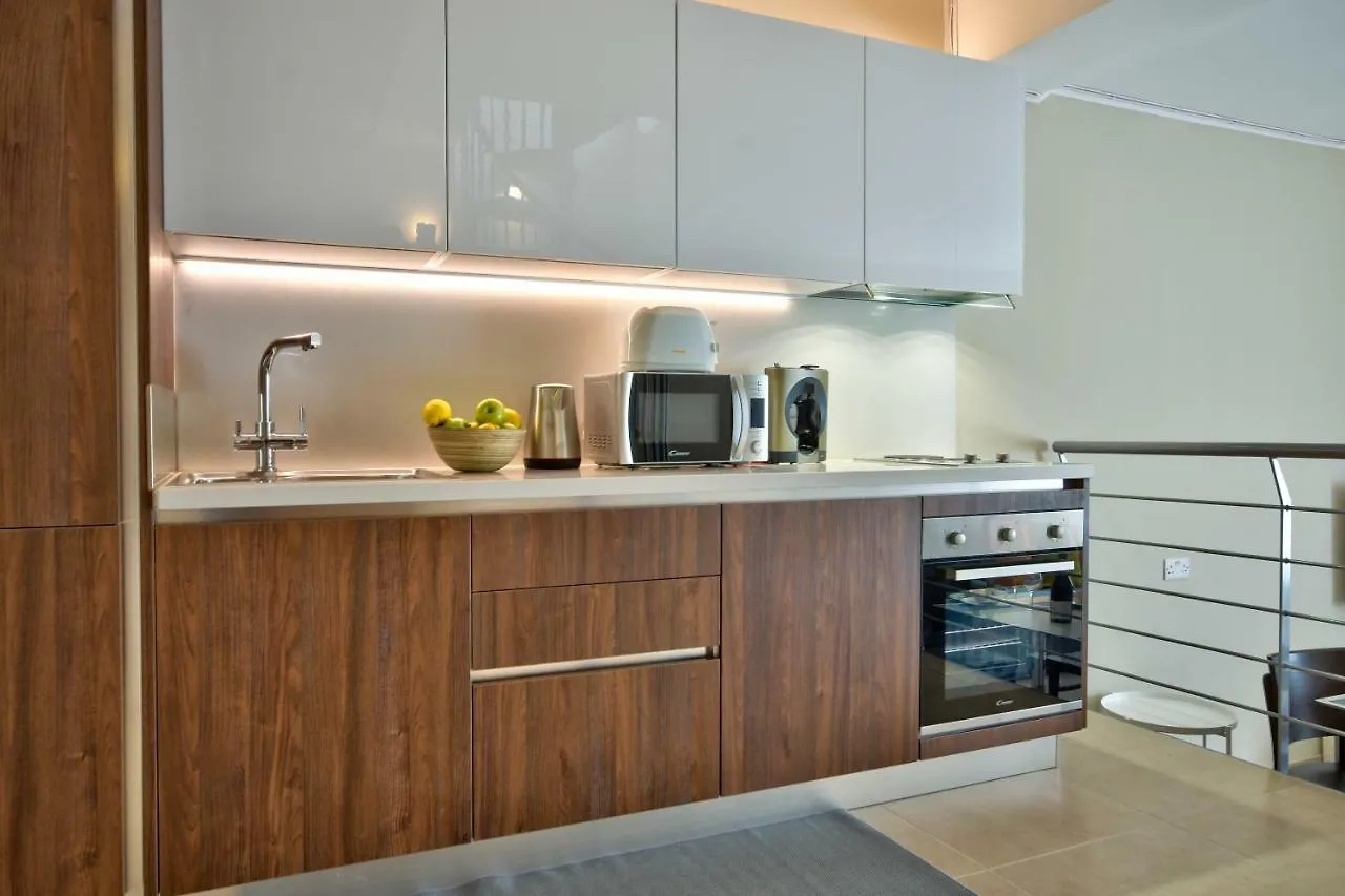 Spinola Park - Loft Penthouse Apartment Saint Julian's
