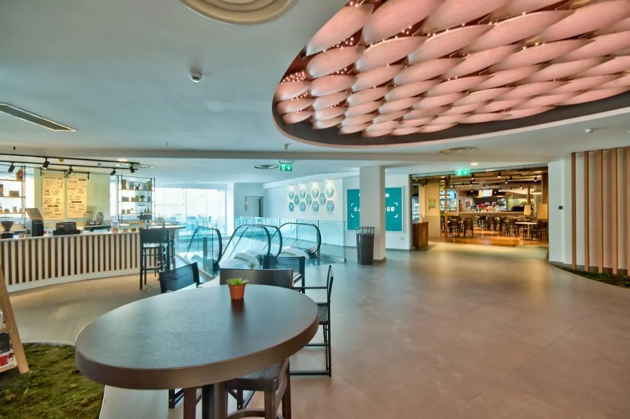 Spinola Park - Loft Penthouse Apartment Saint Julian's