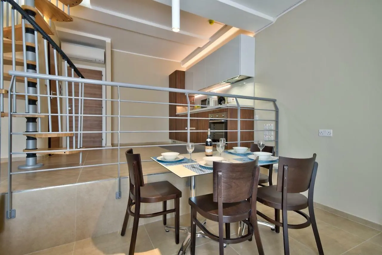 Spinola Park - Loft Penthouse Apartment Saint Julian's