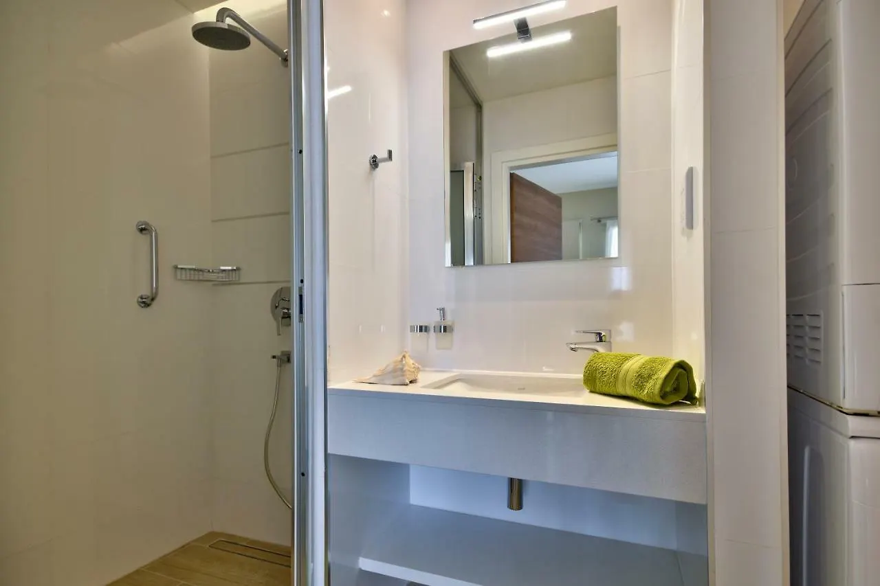 Spinola Park - Loft Penthouse Apartment Saint Julian's